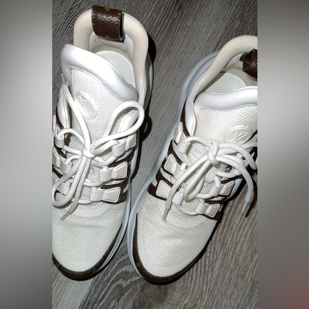LV Archlight Sneaker - Picture 5 of 5